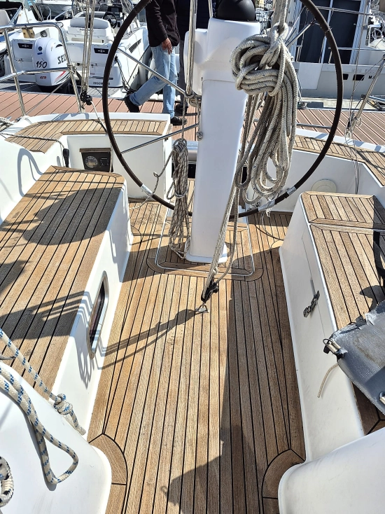 Hanse 325 usado à venda