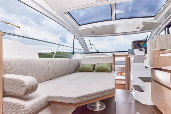 Sealine C335 nuevo en venta
