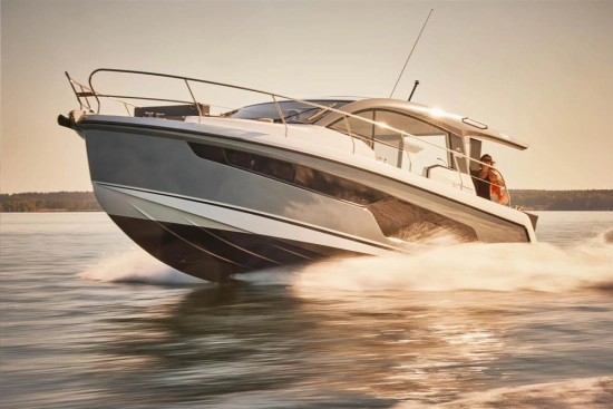 Sealine C335 nuevo en venta