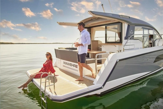 Sealine C335 nuevo en venta