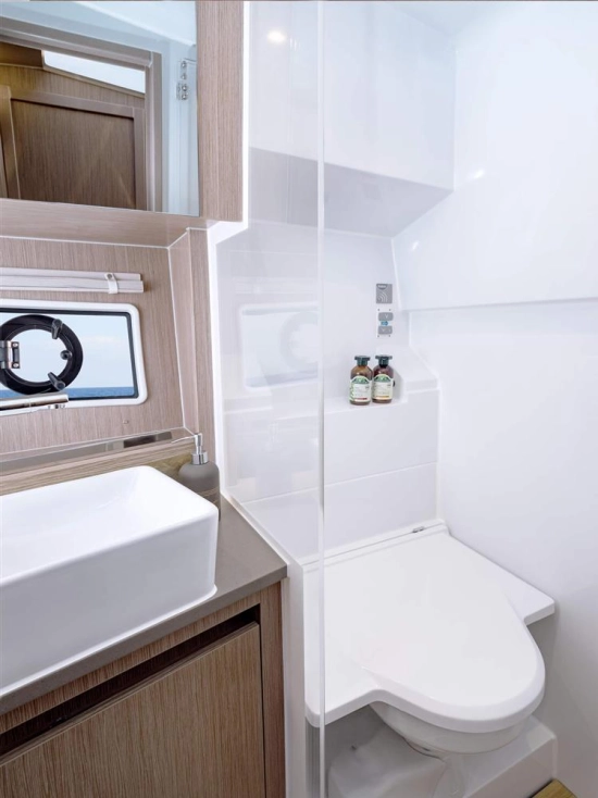 Sealine C335 nuevo en venta