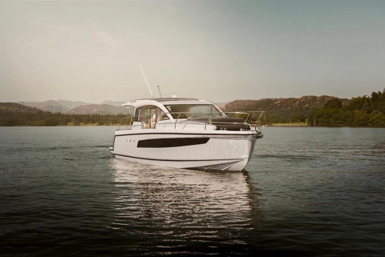 Sealine C335 nuevo en venta