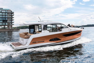 Sealine C390 nuova in vendita