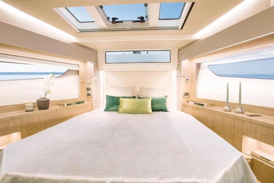 Sealine C390 nuova in vendita