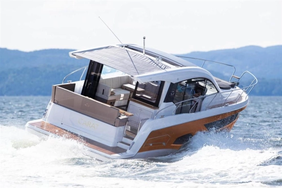 Sealine C390 nuova in vendita