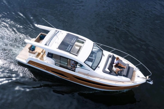 Sealine C390 nuova in vendita