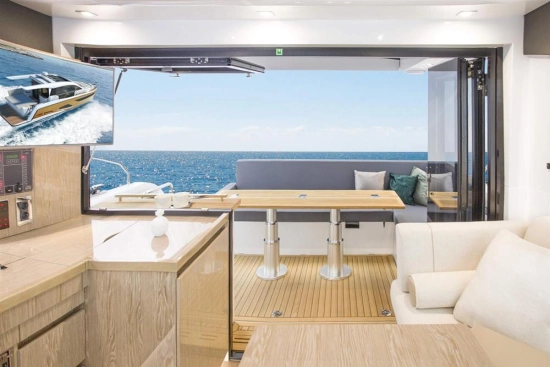 Sealine C390 nuova in vendita