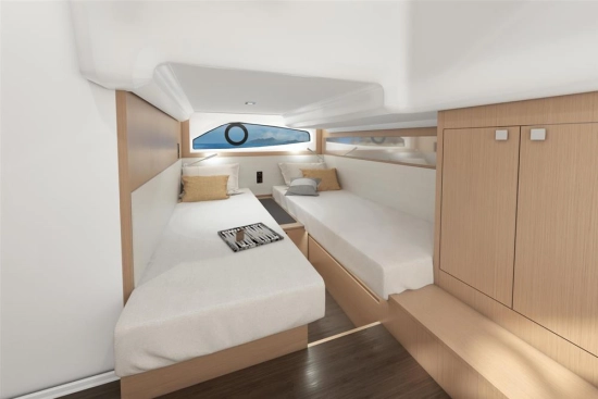 Sealine S390 nuova in vendita