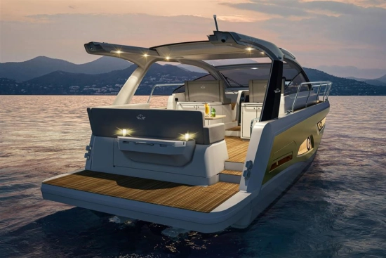 Sealine S390 nuova in vendita
