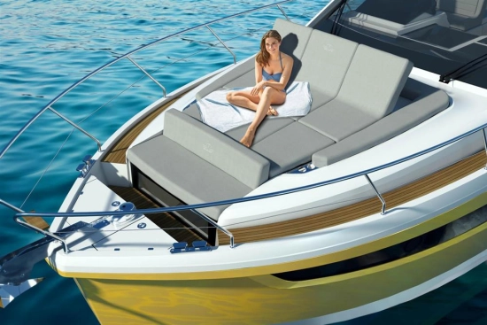 Sealine S390 nuova in vendita