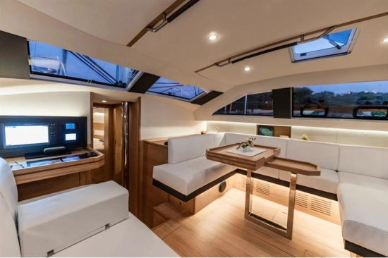 Wauquiez PILOT SALOON 48E nuevo en venta