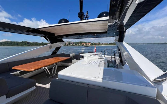 Sunseeker 86 usata in vendita