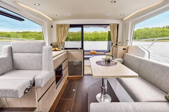Sealine C335 de segunda mano en venta