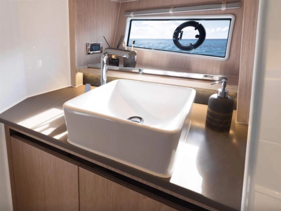 Sealine C335 de segunda mano en venta