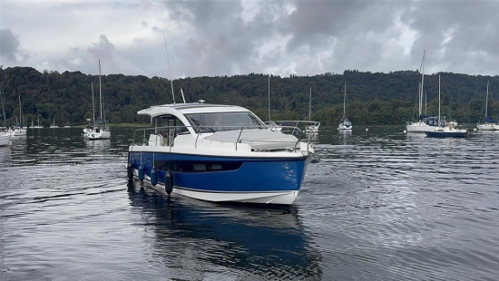 Sealine C335 de segunda mano en venta