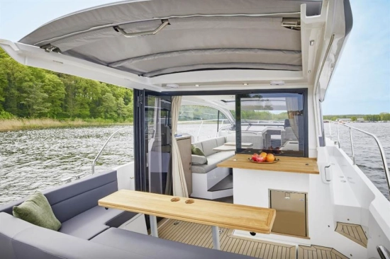 Sealine C335 de segunda mano en venta