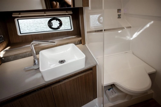 Sealine C335 de segunda mano en venta