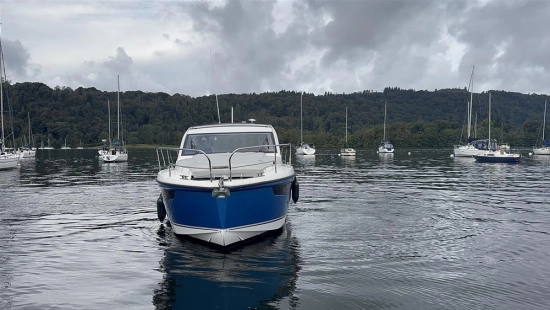 Sealine C335 de segunda mano en venta
