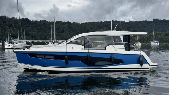 Sealine C335 de segunda mano en venta