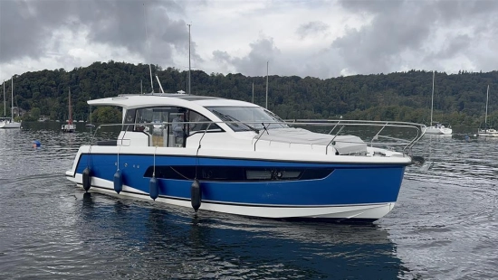 Sealine C335 de segunda mano en venta