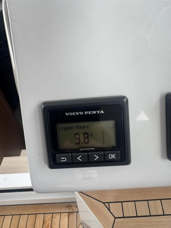 Sealine S335 usata in vendita