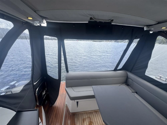 Sealine S335 usata in vendita