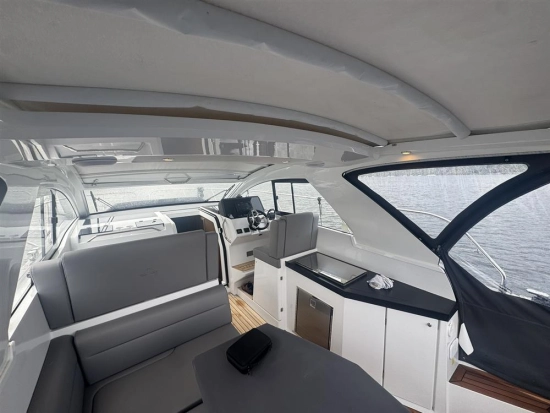 Sealine S335 usata in vendita