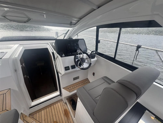 Sealine S335 usata in vendita