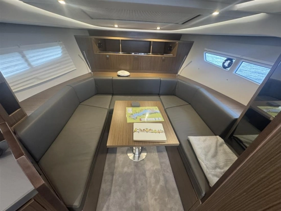 Sealine S335 usata in vendita