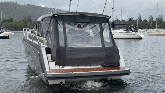 Sealine S335 usata in vendita