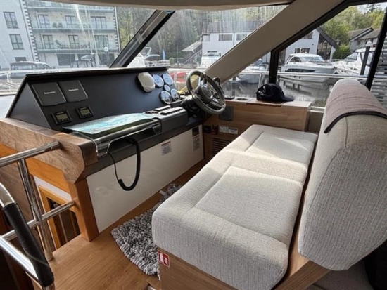 Sealine F42 de segunda mano en venta