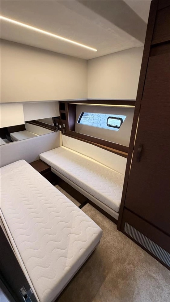 Jeanneau Prestige 520 Flybridge de segunda mano en venta