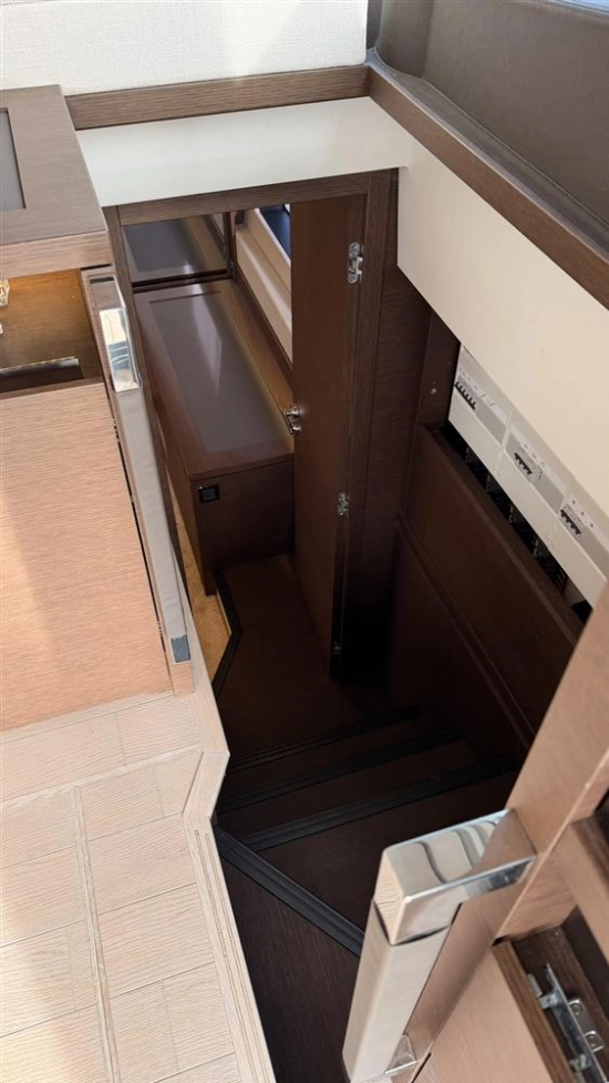Jeanneau Prestige 520 Flybridge de segunda mano en venta