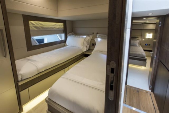 Majesty 62 nuova in vendita