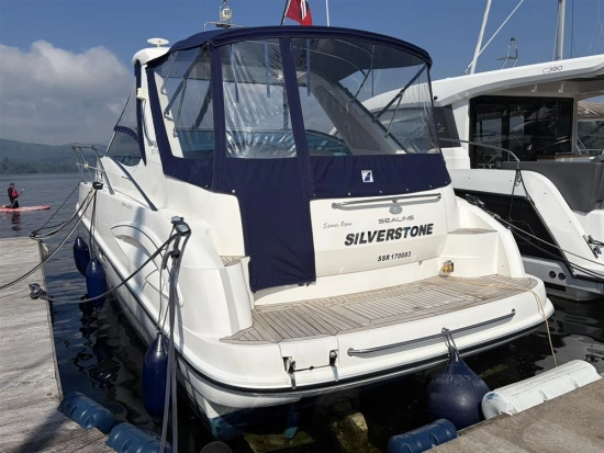 Sealine S38 usado à venda