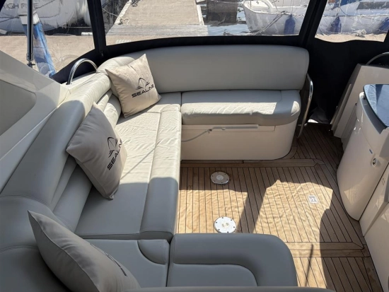 Sealine S38 usado à venda