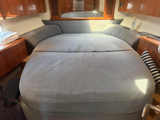 Sealine S38 usado à venda