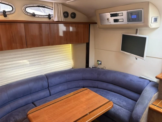 Sealine S38 usado à venda
