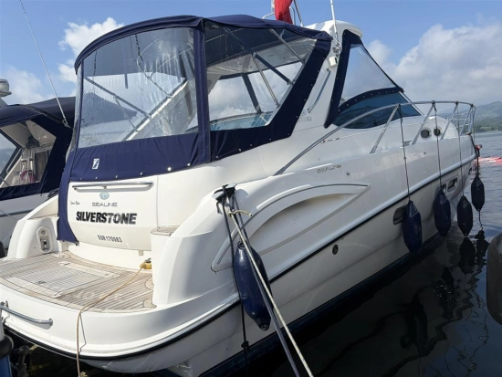 Sealine S38 usado à venda