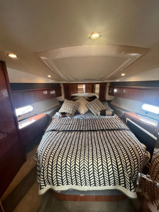Sealine S38 usado à venda
