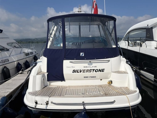 Sealine S38 usado à venda