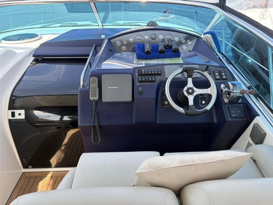 Sealine S38 usado à venda
