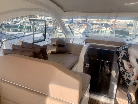 Galeon 335 HT de segunda mano en venta