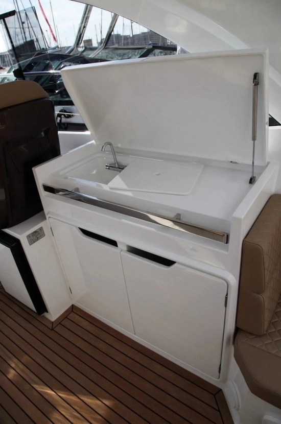 Galeon 335 HT de segunda mano en venta