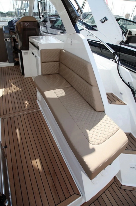 Galeon 335 HT de segunda mano en venta