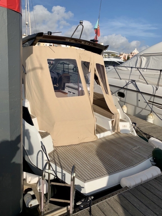 Galeon 335 HT de segunda mano en venta