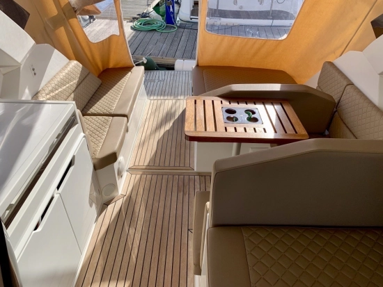 Galeon 335 HT de segunda mano en venta