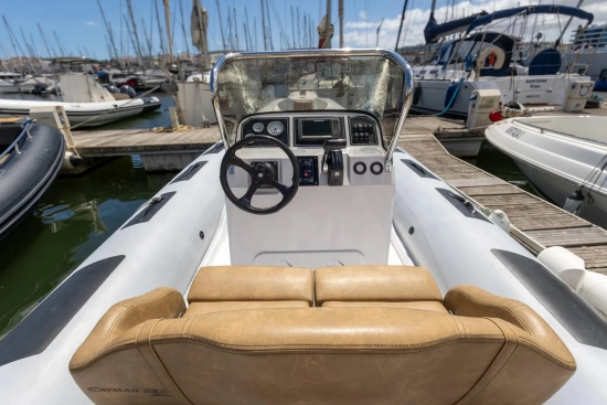 Ranieri Cayman 23.0 Sport de segunda mano en venta