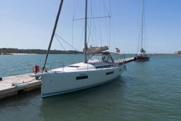 Jeanneau Sun Odyssey 440 usado à venda
