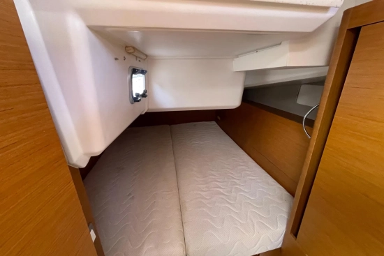 Jeanneau Sun Odyssey 440 usado à venda